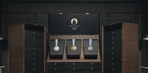 louis vuitton jeux olympiques 2024|Jeux Olympiques de Paris 2024 : LVMH et Louis Vuitton sont .